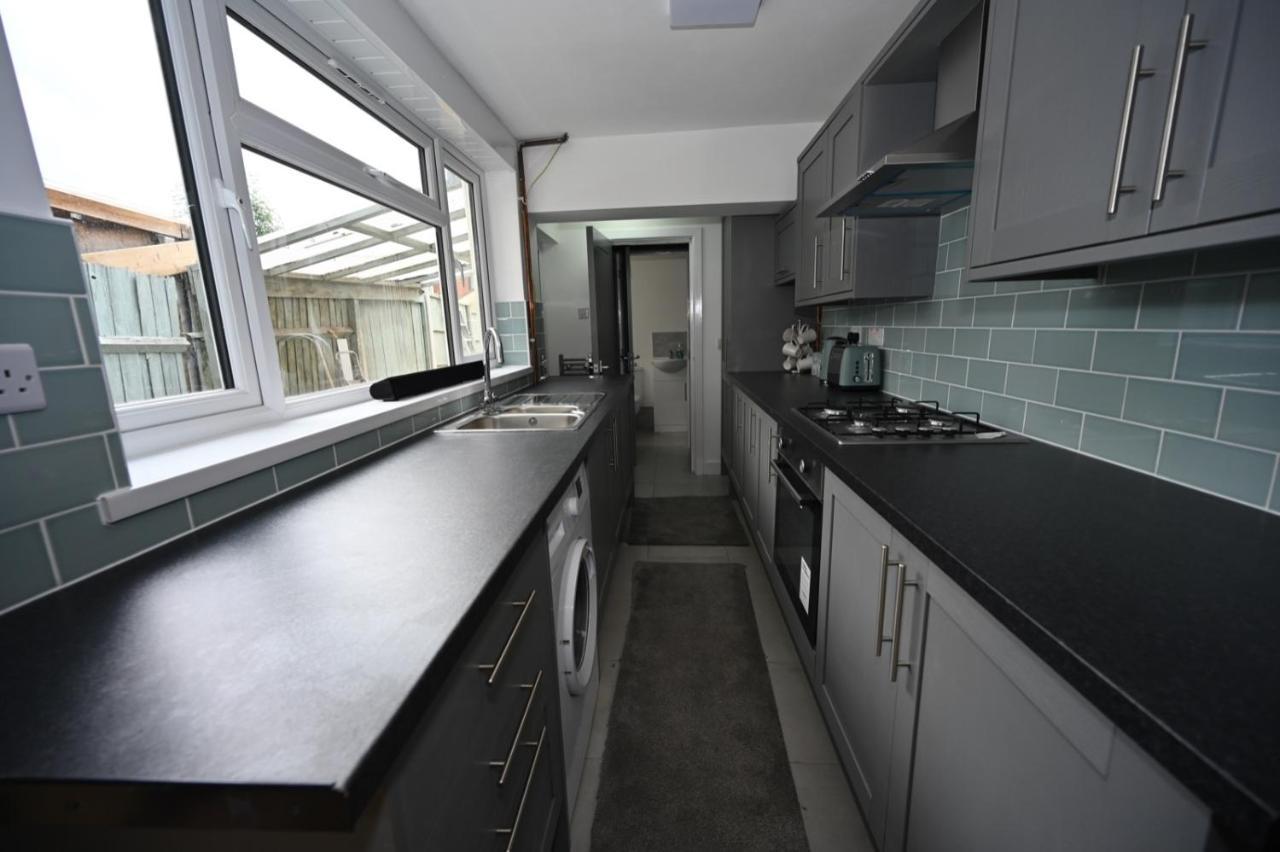 ホテル Kunda House Galton Bridge バーミンガム エクステリア 写真