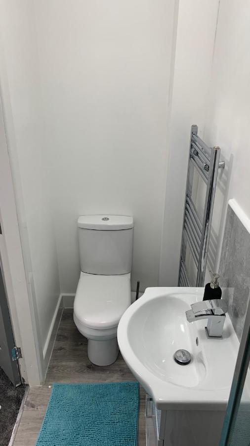 ホテル Kunda House Galton Bridge バーミンガム エクステリア 写真